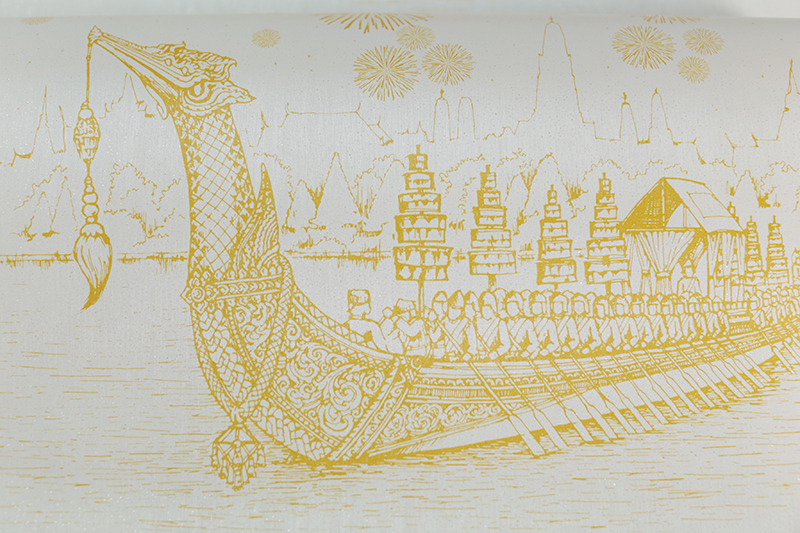 ลายเรือสุพรรณหงส์ สีทองพื้นขาว