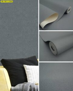วอลเปเปอร์ผิวสัมผัสสีเทาเข้มแนวโมเดิร์น เหมาะกับตกแต่งผนังห้องนั่งเล่นและพื้นที่พักผ่อน ให้ความสุขุม เรียบ และทันสมัย