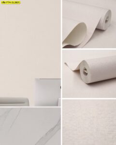 วอลเปเปอร์สีครีมลายเรียบผิวสัมผัสละเอียด เหมาะสำหรับตกแต่งผนังห้องนั่งเล่นและคอนโด เพิ่มบรรยากาศอบอุ่น สุภาพ และสบายตา